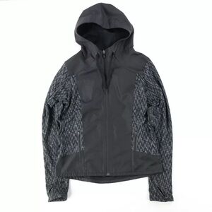 The North Face Divinity Hybrid Shelter Jacket in Excellent Condition